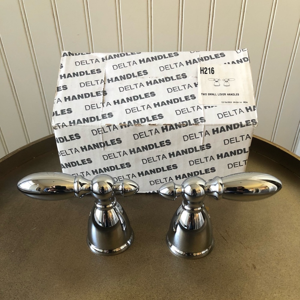DELTA H216 OEM VICTORIAN, METAL LEVER HANDLE SET IN CHROME | NEW IN ORIGINAL BOX